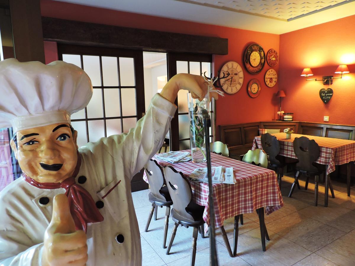 Hotel Restaurant Aux Sapins Танн Екстер'єр фото