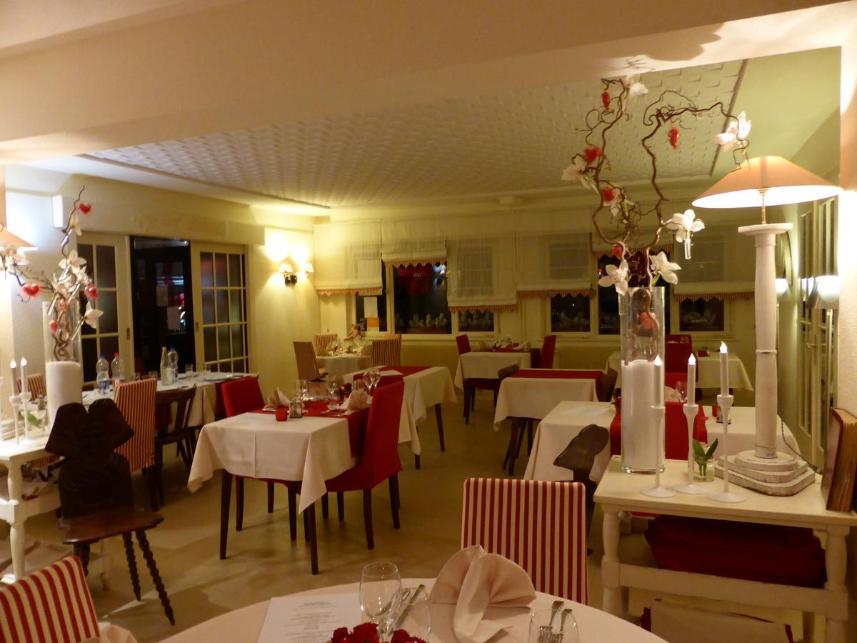 Hotel Restaurant Aux Sapins Танн Екстер'єр фото